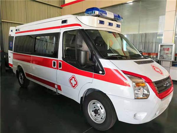 巴中福特V362救护车